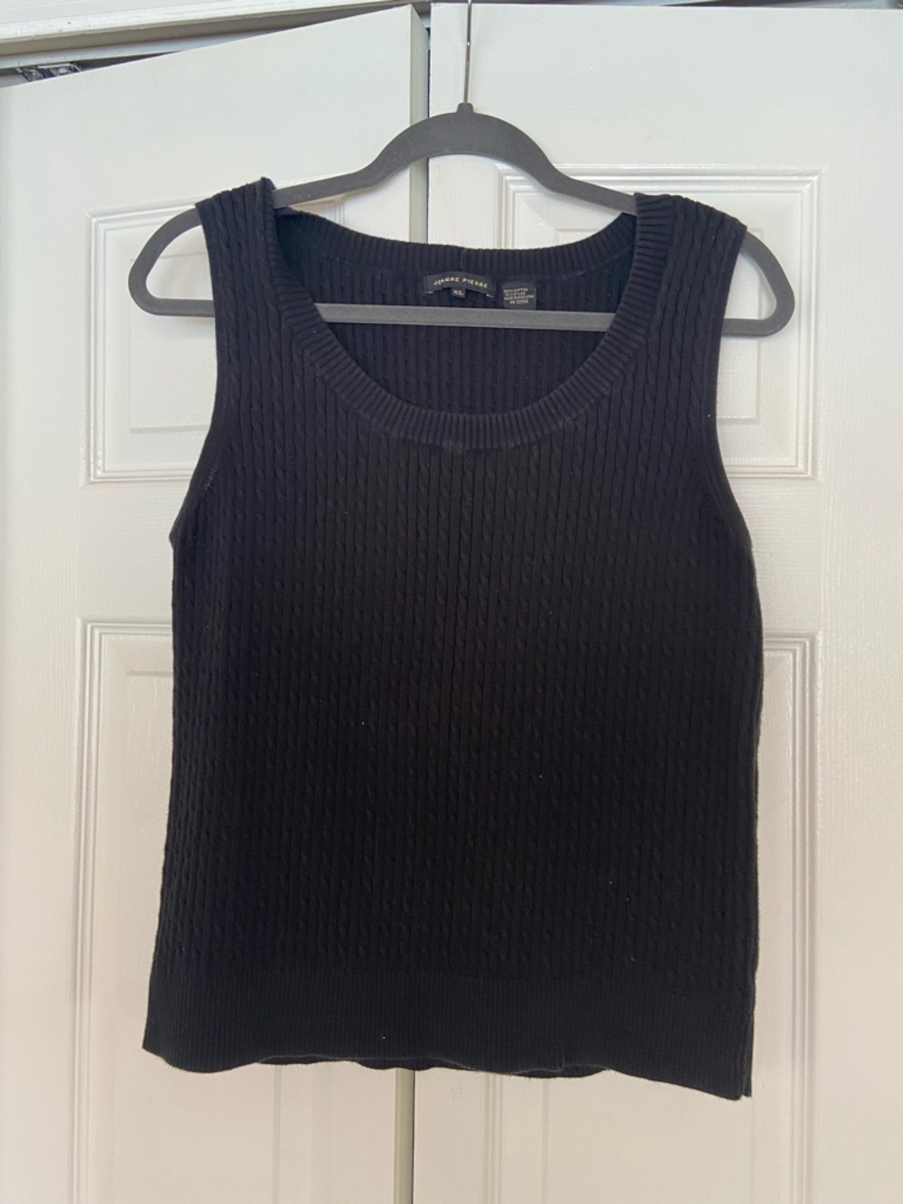 Jinne Pierre Black Ribbed Tank Top